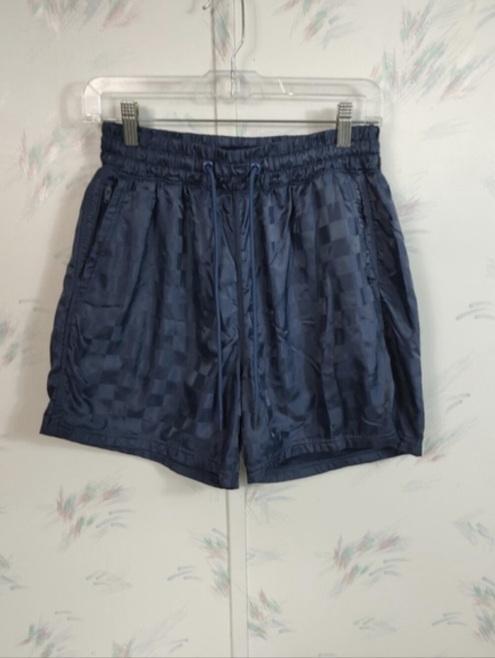 Men's Abercrombie & Fitch Athletic Shorts XS Navy Checkered